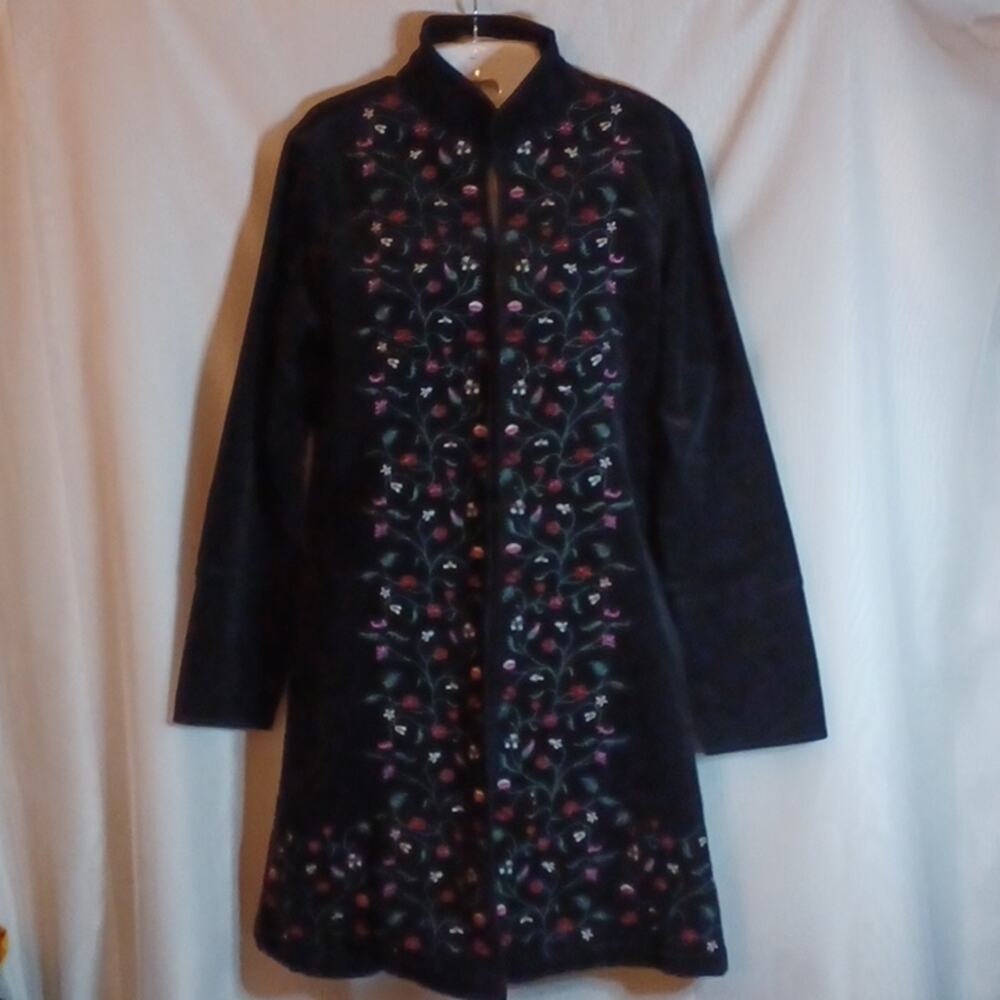 A.M.I Statement Piece Embroidery Black Duster Style Jacket/ Coat. Size S.